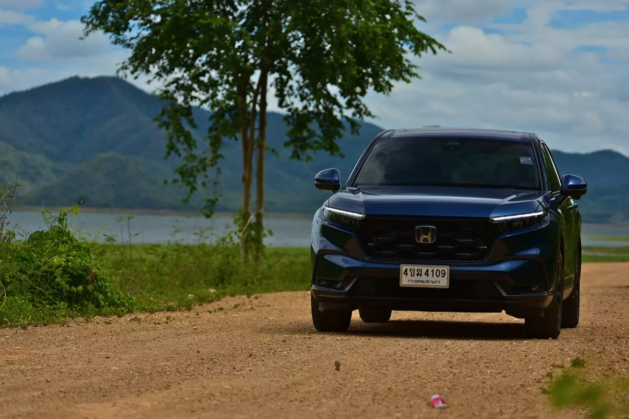 17 กิโลลิตร กับเบาะดูดวิญญาณ ทดสอบ HONDA CR-V ES e:HEV 2WD 5 ที่นั่ง