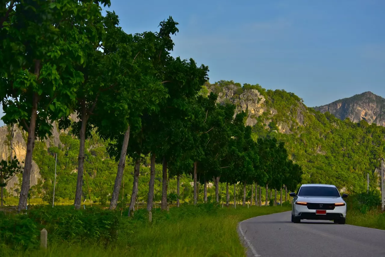ขับโคตรดี! ทดสอบ HONDA NEW ACCORD RS e:HEV 