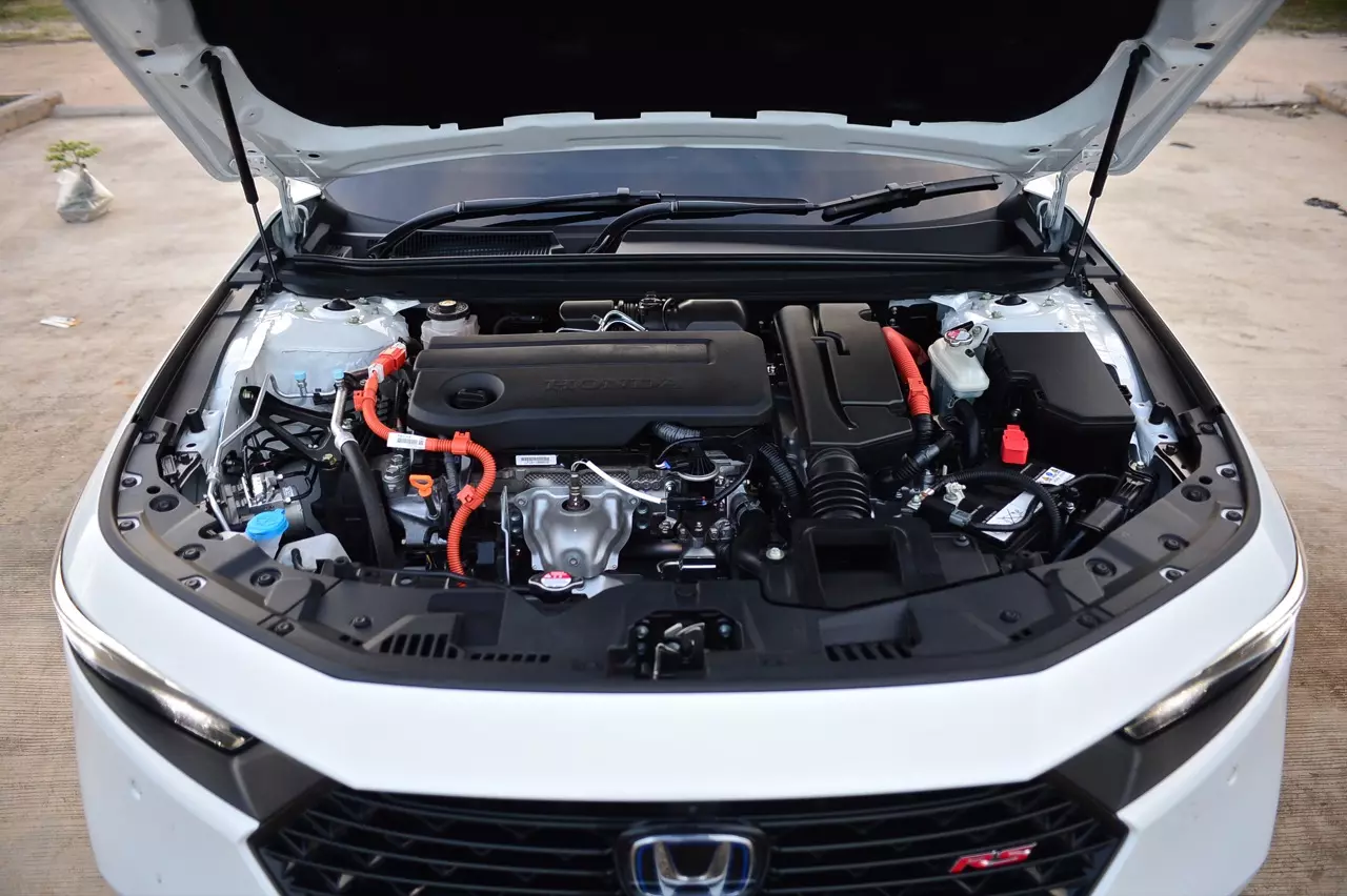 ขับโคตรดี! ทดสอบ HONDA NEW ACCORD RS e:HEV 