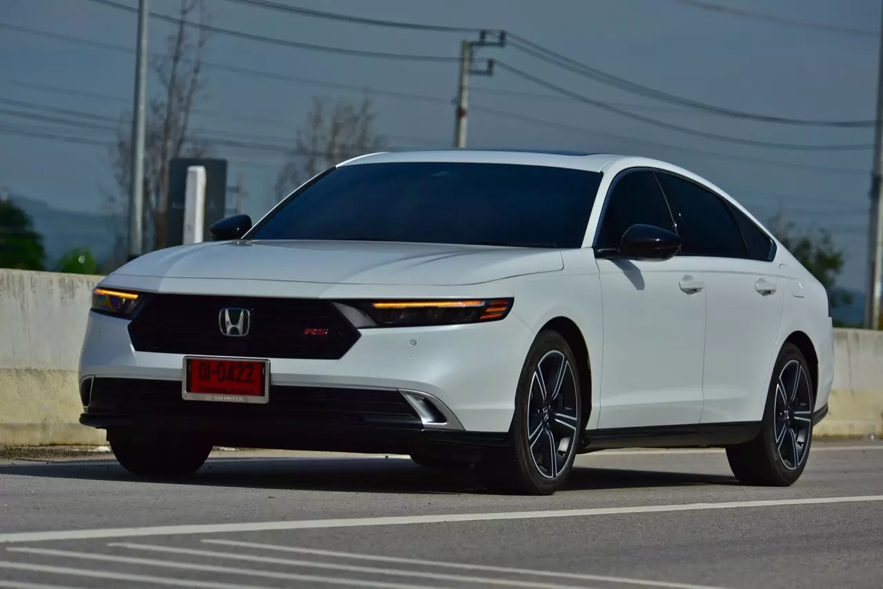 ขับโคตรดี! ทดสอบ HONDA NEW ACCORD RS e:HEV 