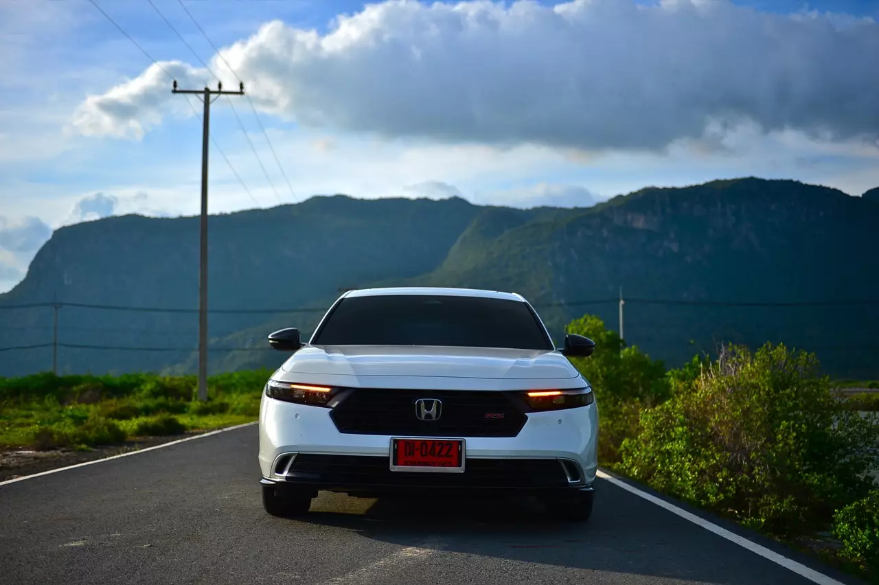 ขับโคตรดี! ทดสอบ HONDA NEW ACCORD RS e:HEV 