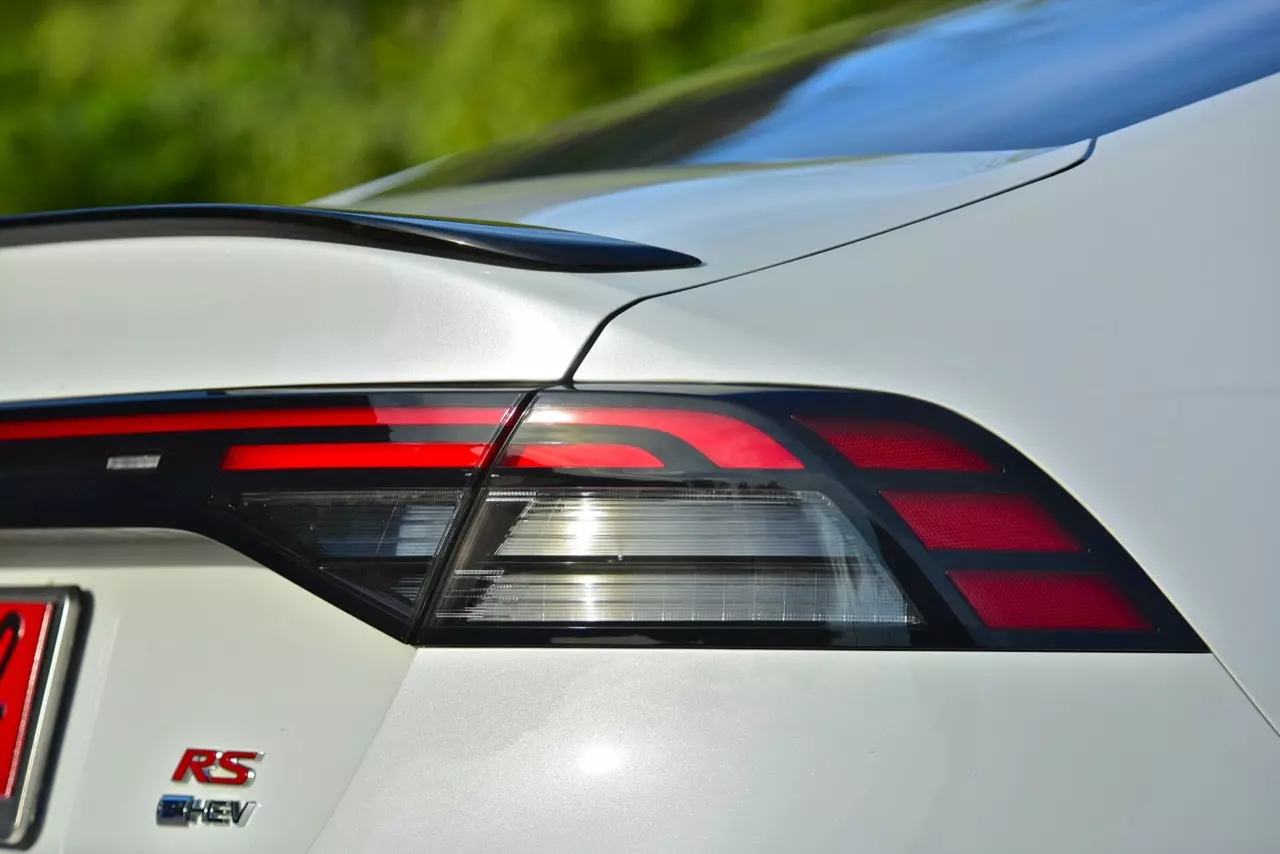 ขับโคตรดี! ทดสอบ HONDA NEW ACCORD RS e:HEV 