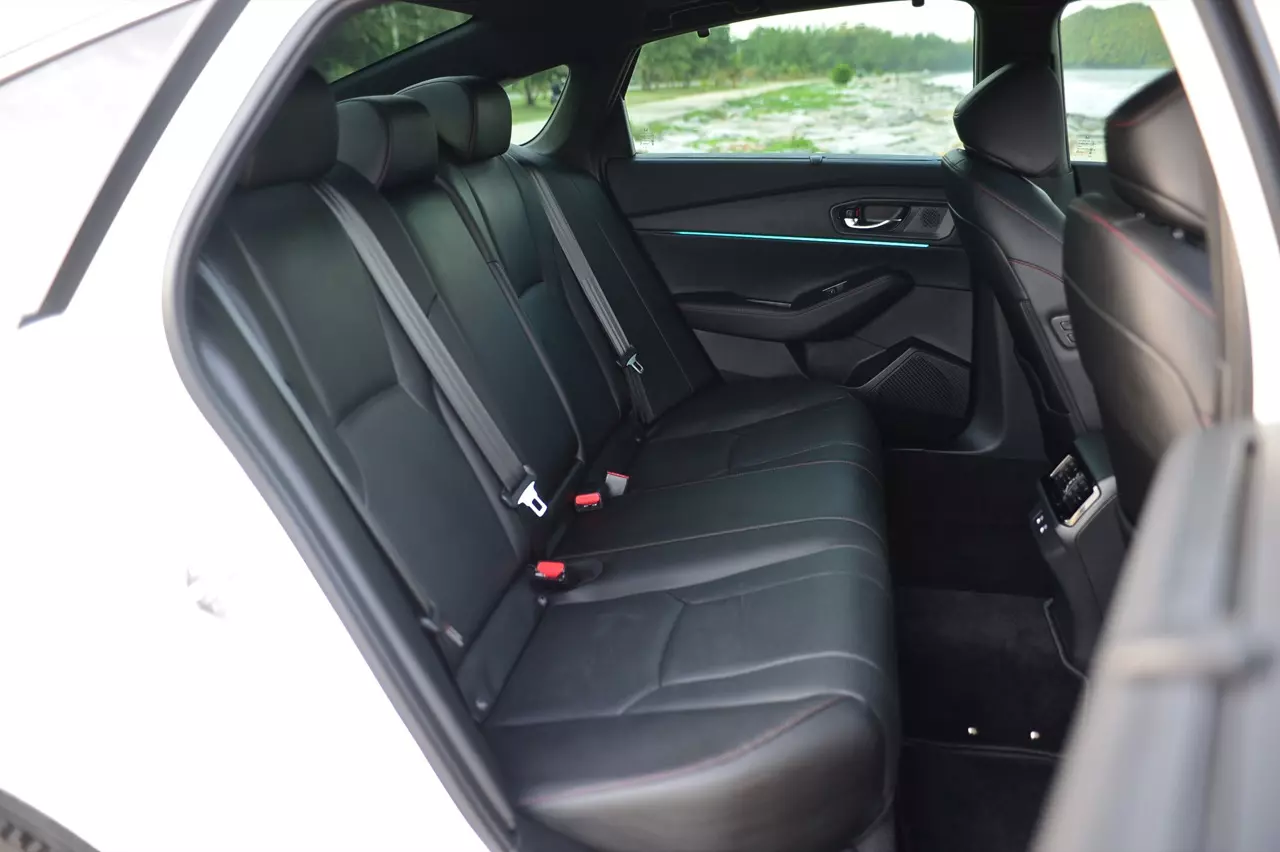 ขับโคตรดี! ทดสอบ HONDA NEW ACCORD RS e:HEV 