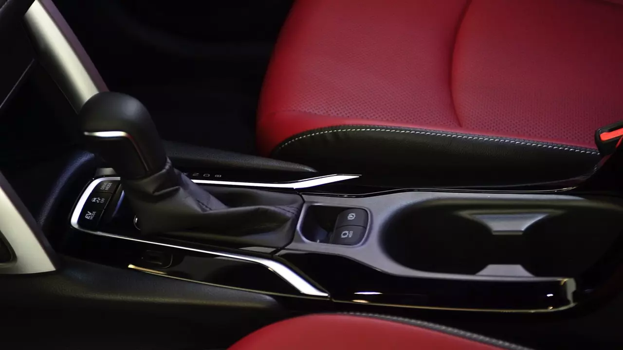 หน้าไม่บึ้ง ตัวตึงสายประหยัด ลองขับ TOYOTA COROLLA CROSS รุ่นปรับโฉม 2024 ของดีที่รอคอย