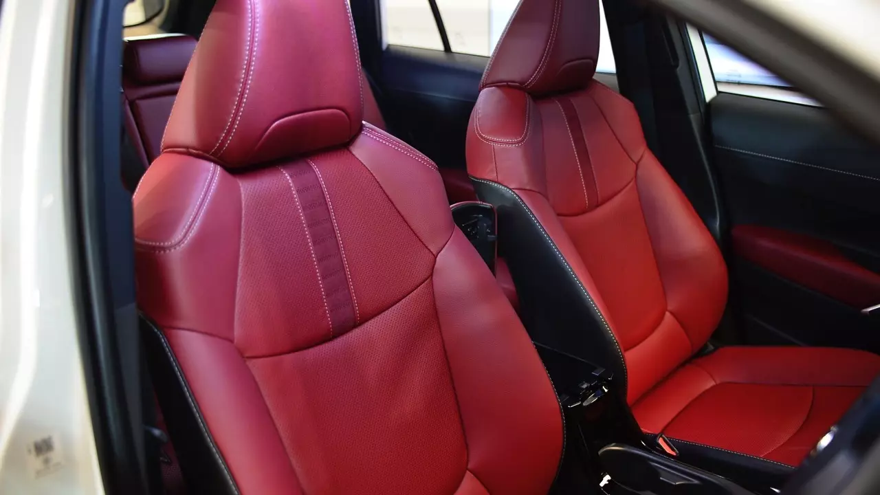 หน้าไม่บึ้ง ตัวตึงสายประหยัด ลองขับ TOYOTA COROLLA CROSS รุ่นปรับโฉม 2024 ของดีที่รอคอย