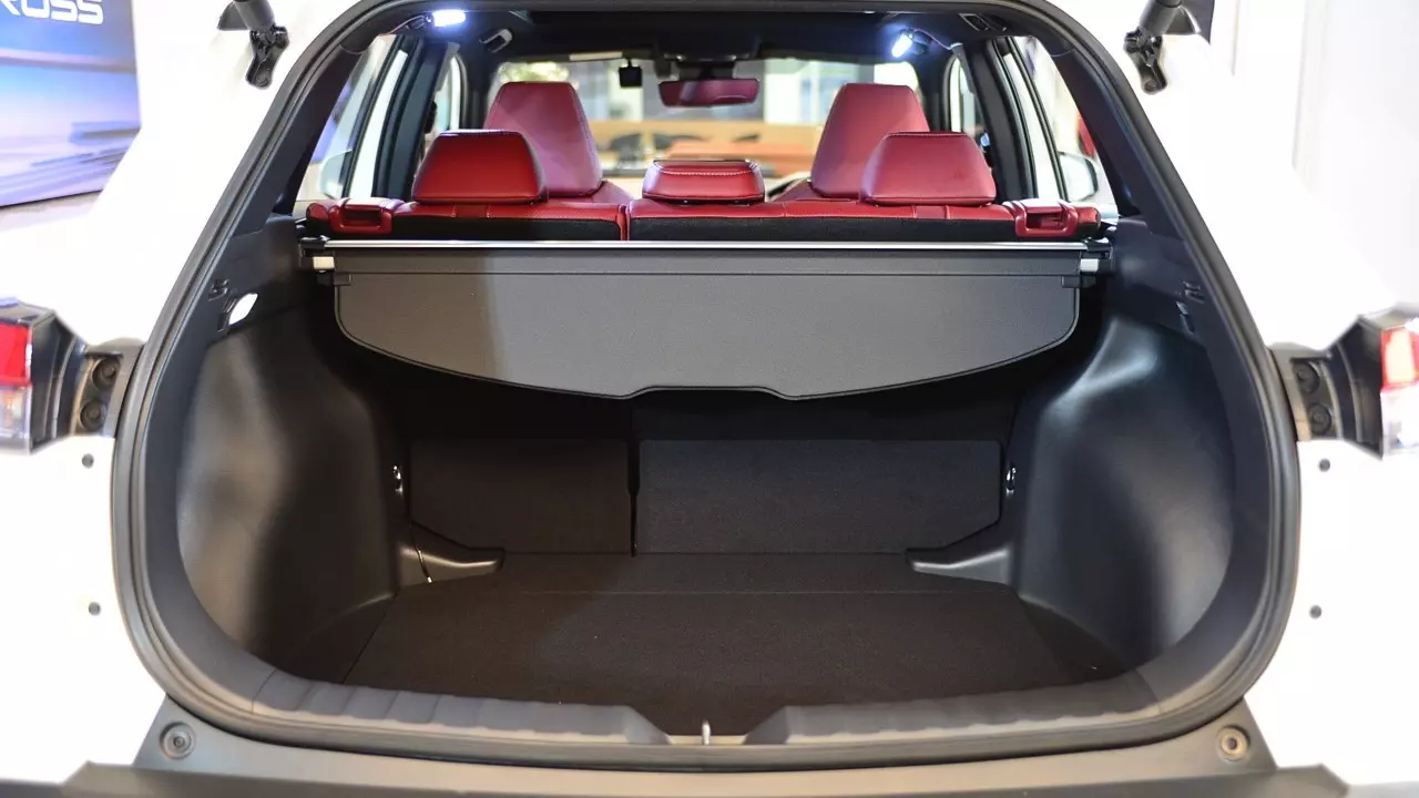 หน้าไม่บึ้ง ตัวตึงสายประหยัด ลองขับ TOYOTA COROLLA CROSS รุ่นปรับโฉม 2024 ของดีที่รอคอย