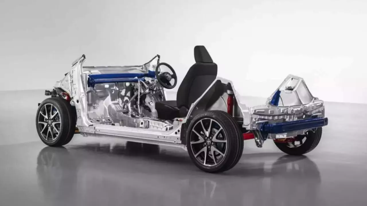 หน้าไม่บึ้ง ตัวตึงสายประหยัด ลองขับ TOYOTA COROLLA CROSS รุ่นปรับโฉม 2024 ของดีที่รอคอย