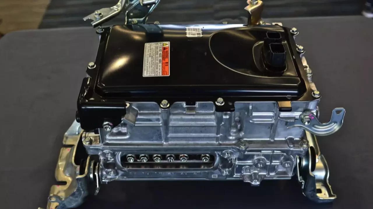 หน้าไม่บึ้ง ตัวตึงสายประหยัด ลองขับ TOYOTA COROLLA CROSS รุ่นปรับโฉม 2024 ของดีที่รอคอย