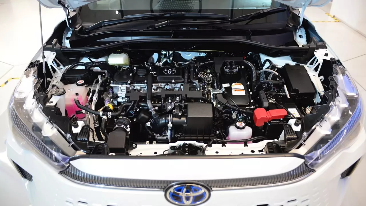หน้าไม่บึ้ง ตัวตึงสายประหยัด ลองขับ TOYOTA COROLLA CROSS รุ่นปรับโฉม 2024 ของดีที่รอคอย