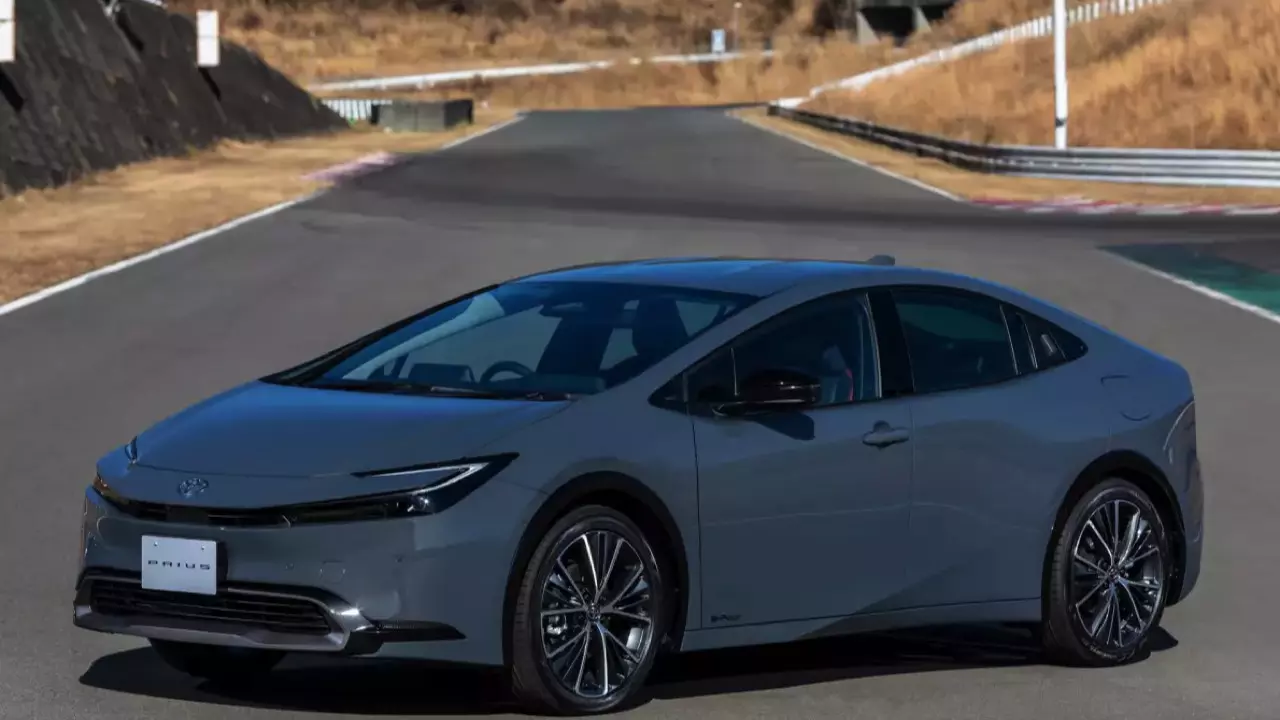 หน้าไม่บึ้ง ตัวตึงสายประหยัด ลองขับ TOYOTA COROLLA CROSS รุ่นปรับโฉม 2024 ของดีที่รอคอย