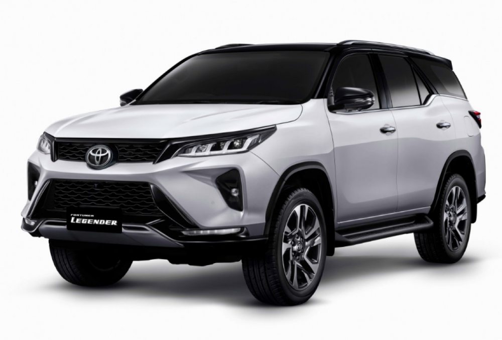 ใจไม่แข็งอย่าจ้องนาน! มาแล้วจ้ะ TOYOTA FORTUNER FACELIFT 2020