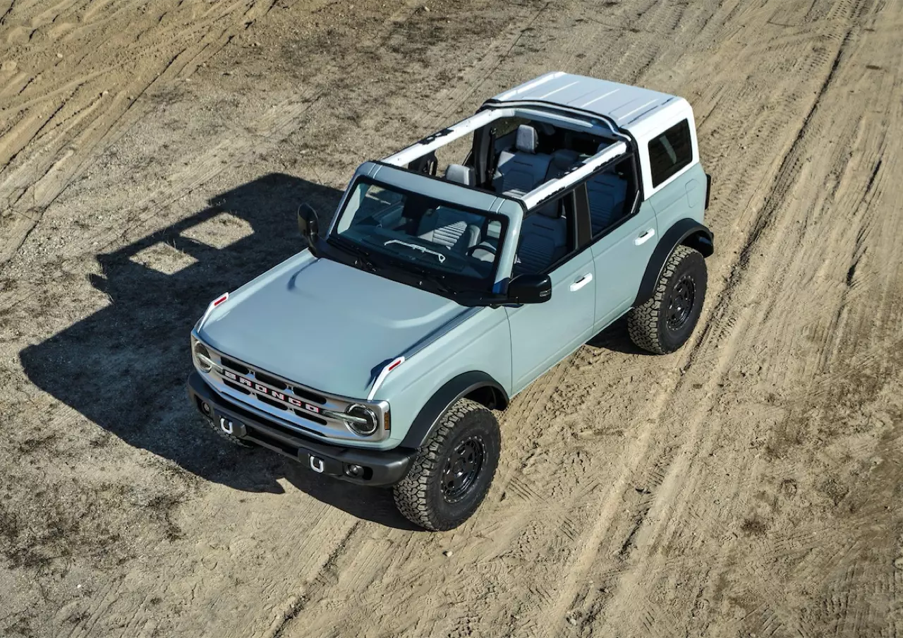 มุ้งมิ้งวิ่งลุยฝุ่น โผล่แล้ว สุดหล่อสายลุย FORD NEW BRONCO 2021