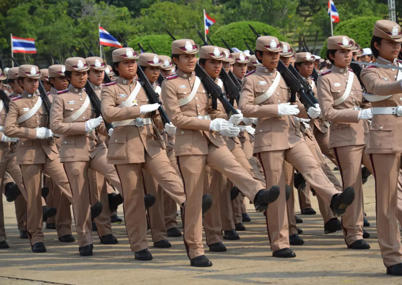 ปิดตำนาน นายร้อยหญิง 10 รุ่น ไขเหตุผล ทำไม สตช. ให้รับแต่ชาย!