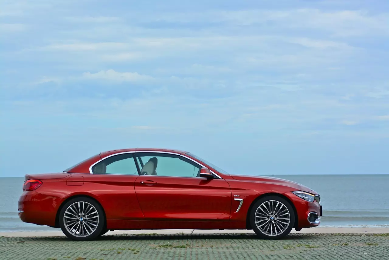 ทดสอบ BMW 430i CONVERTIBLE LUXURY LINE