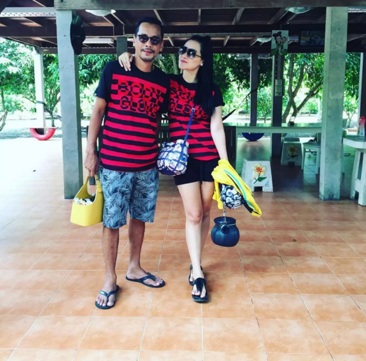 เปิดบ้านผู้ชายไม่ใส่เสื้อ 'เท่ง เถิดเทิง' อบอุ่น นั่งพื้น เปิบน้ำพริก ชีวิตสุดชิล!