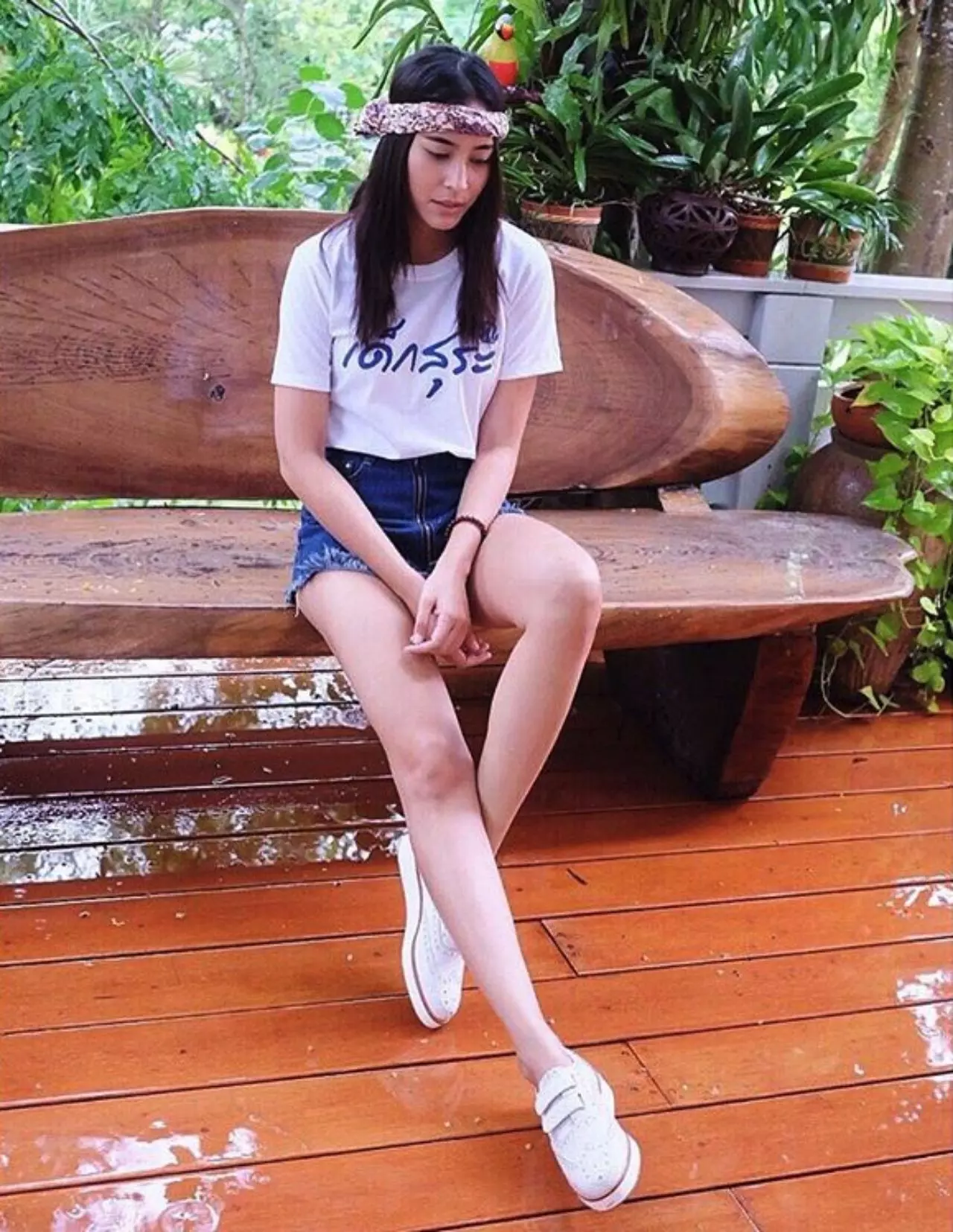 อยากเข้าไปอยู่ด้วยเลย ส่องบ้านจุ๋ย วรัทยา ร่มรื่นน่าอยู่มีคลองส่วนตัว!