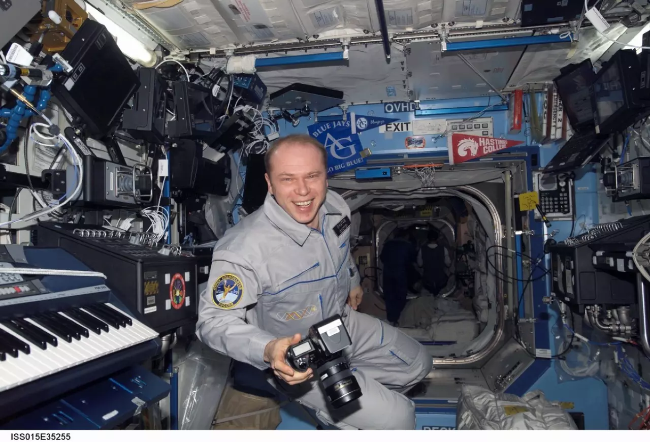 NASA สั่งซื้อกล้อง NIKON D5 53 ตัว เพื่อใช้ในภารกิจสำรวจอวกาศ !