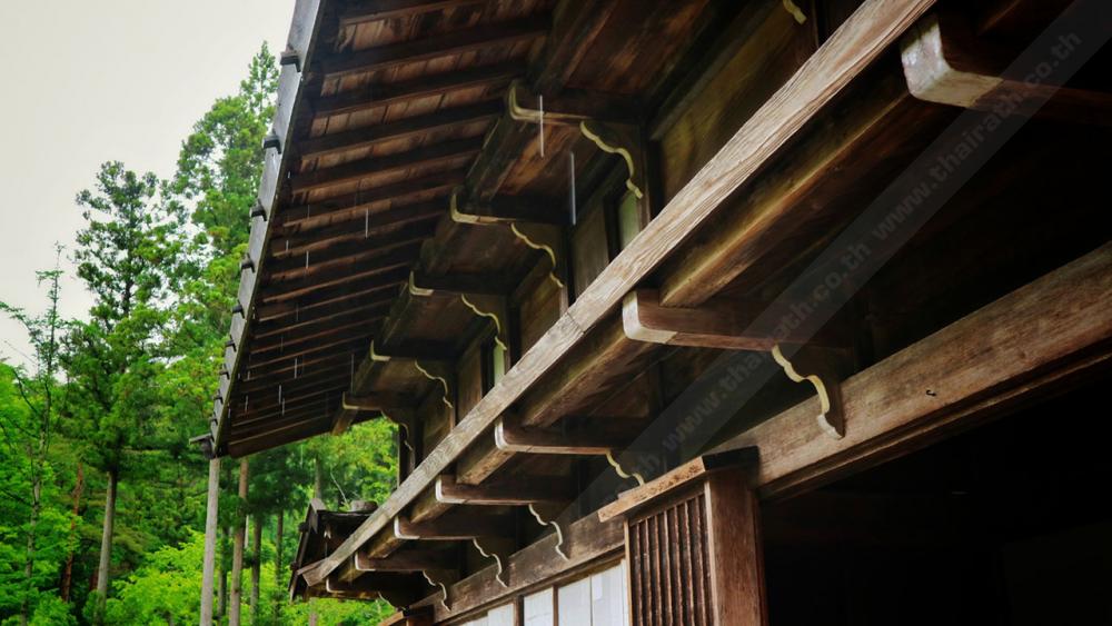 ชายคาบ้านที่มีความละเอียด สวยงาม และแข็งแรง ของบ้าน ชิราคาวาโกะ