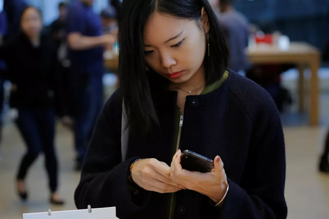 อย่าทำมึน! หิ้ว ‘iPhone X’ 1 เครื่องจากเมืองนอกเข้าไทย ต้องเสียภาษีก่อนออกสนามบิน