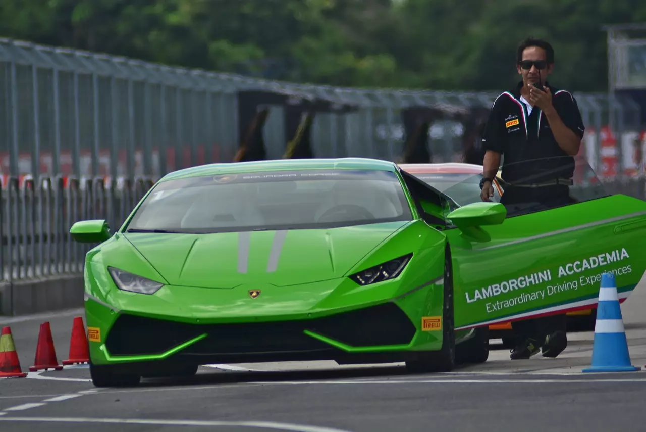UNDERSTEER และ OVERSTEER เทคนิคการแก้ไขเมื่อรถเกิดอาการลื่นไถลท้ายปัด!