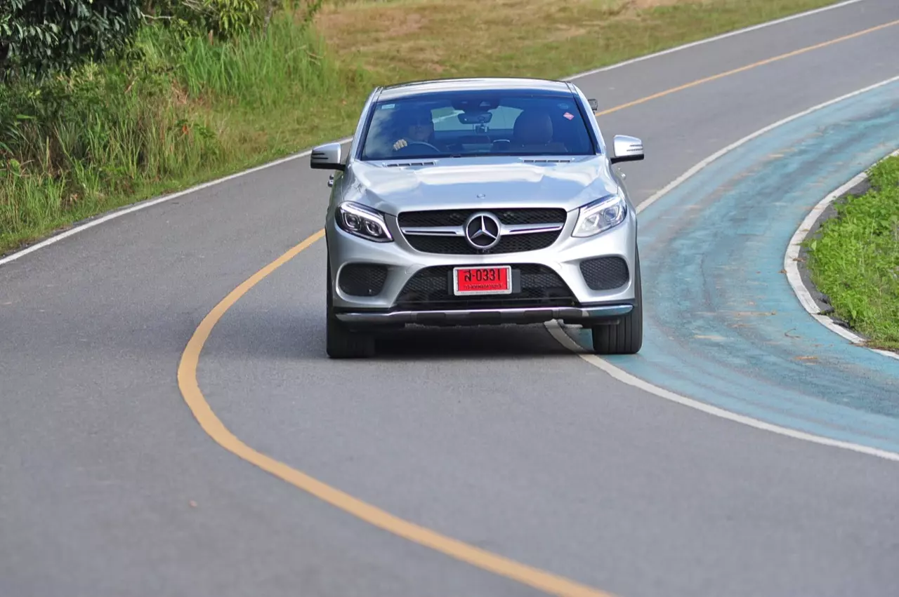 UNDERSTEER และ OVERSTEER เทคนิคการแก้ไขเมื่อรถเกิดอาการลื่นไถลท้ายปัด!