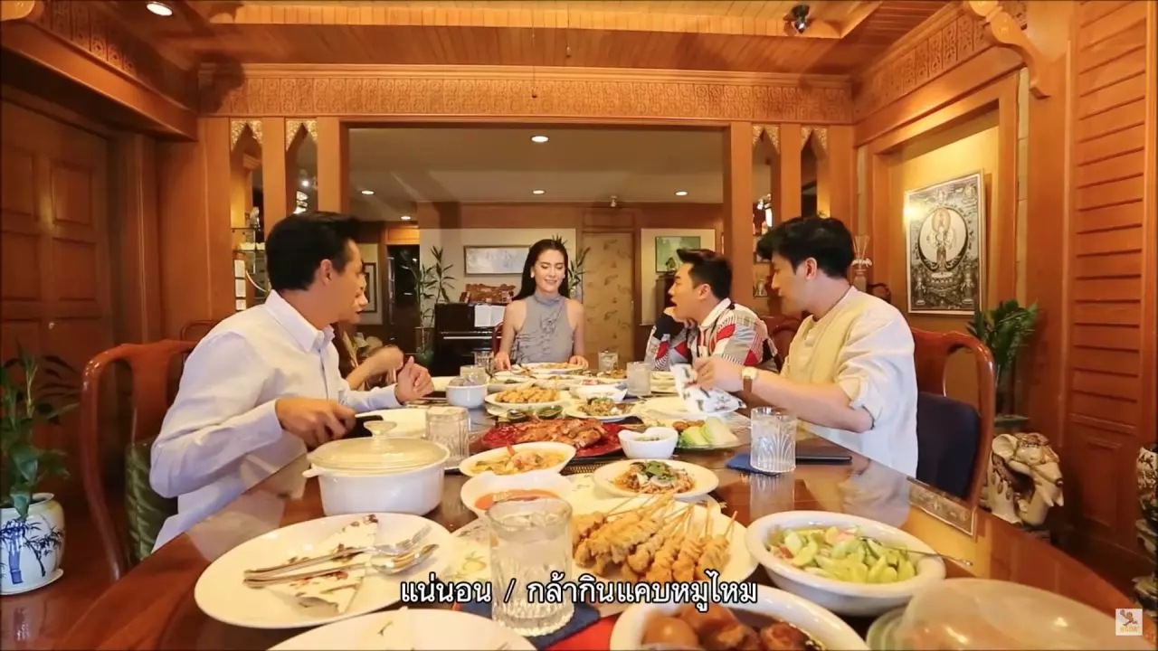 น่าอยู่มาก! เปิดคอนโดหรู ตกแต่งสไตล์ไทย ‘มารีญา’ มิสยูนิเวิร์สไทยแลนด์