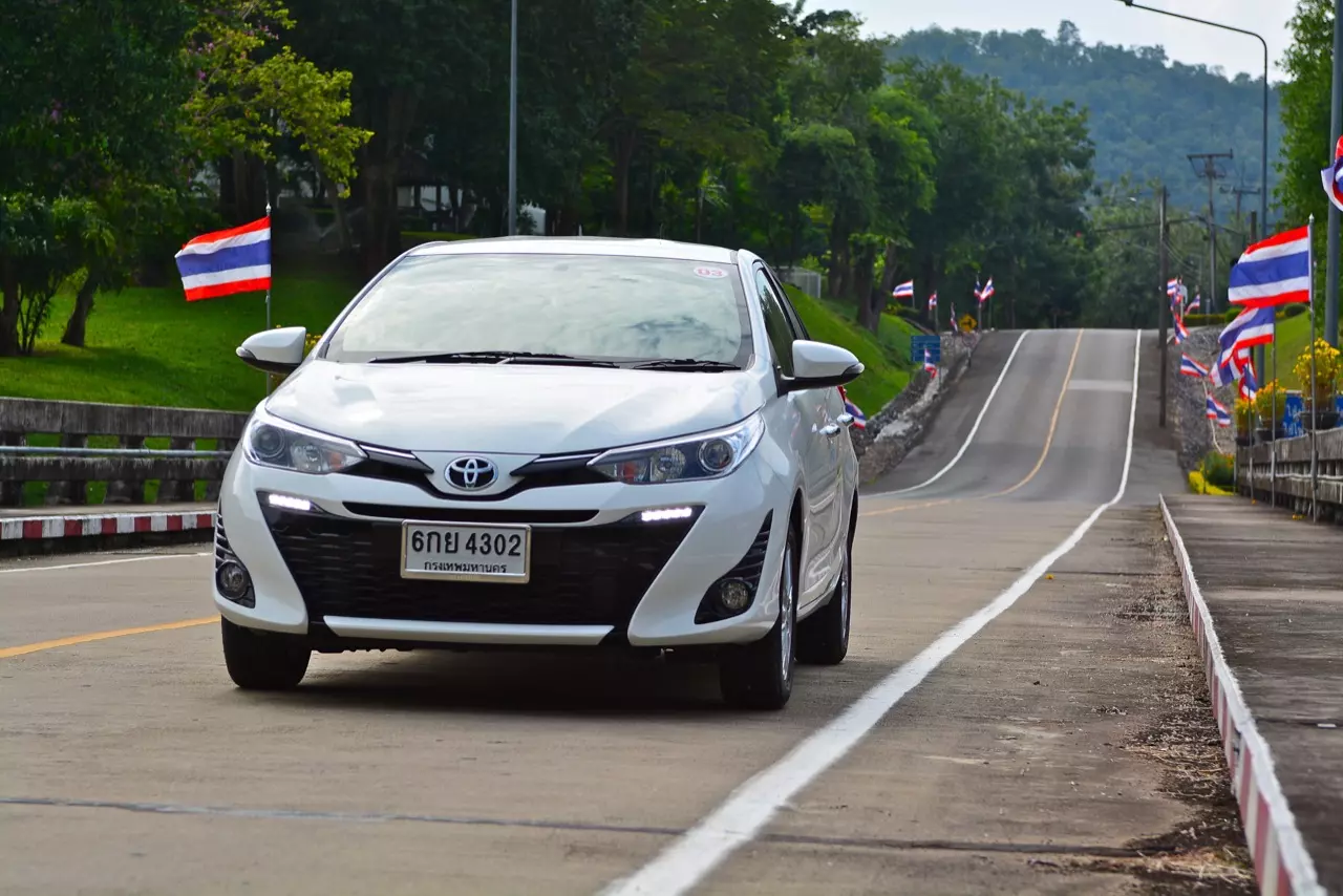 ขับดีจริงหรือ? รีวิว TOYOTA YARIS 5 ประตู รุ่นปรับโฉม 