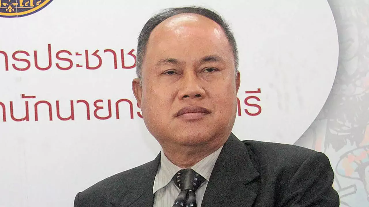 ห้ามล้อนาฬิกา เข้มบอลประเพณี