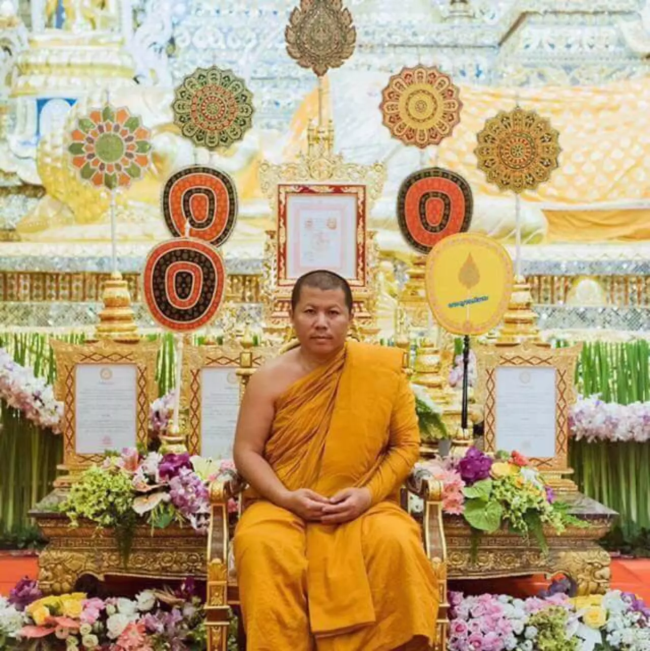 พระจันทร์สีเลือดสยอง ห้ามจ้อง หลวงพี่อุเทน ชี้ 4 ราศีผวา เปิดคาถาแก้