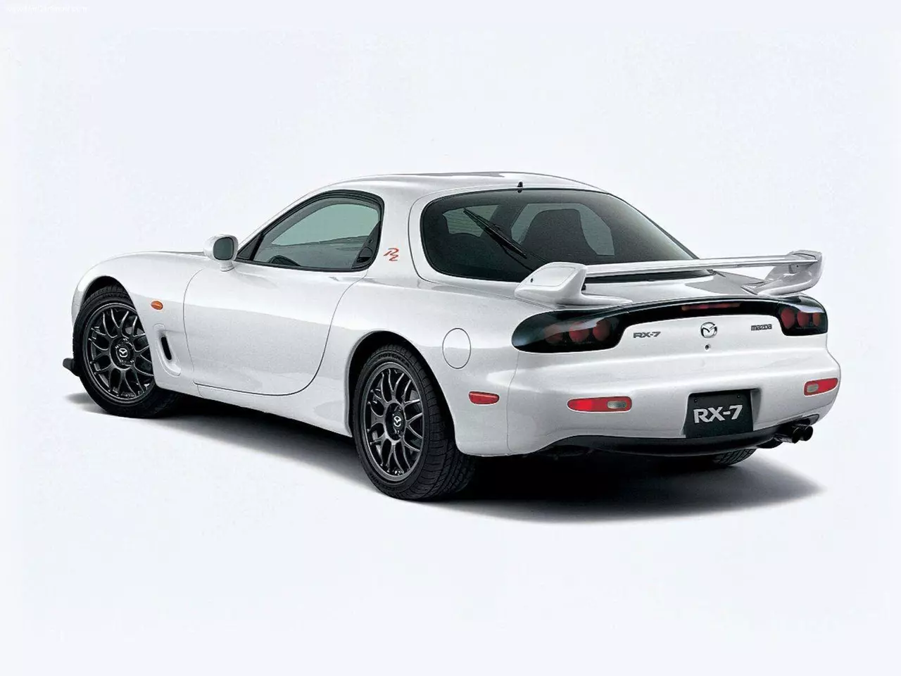 ขุดกระดูกปิศาจร้ายโรตารี่ ย้อนอดีต MAZDA เครื่องยนต์สูบหมุน