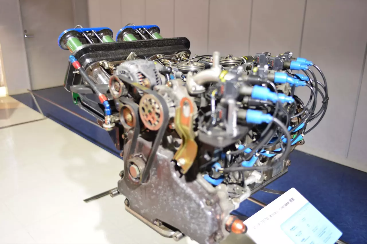 ขุดกระดูกปิศาจร้ายโรตารี่ ย้อนอดีต MAZDA เครื่องยนต์สูบหมุน