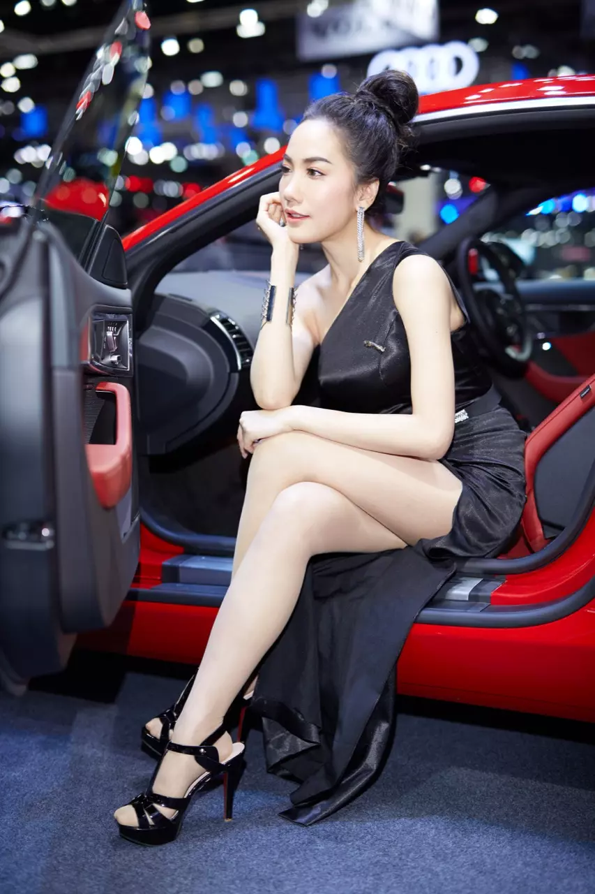 สะเด่าสุดในงาน! รวมตัวพริตตี้ออเจ้าเด็ด 'มอเตอร์โชว์ 2018'