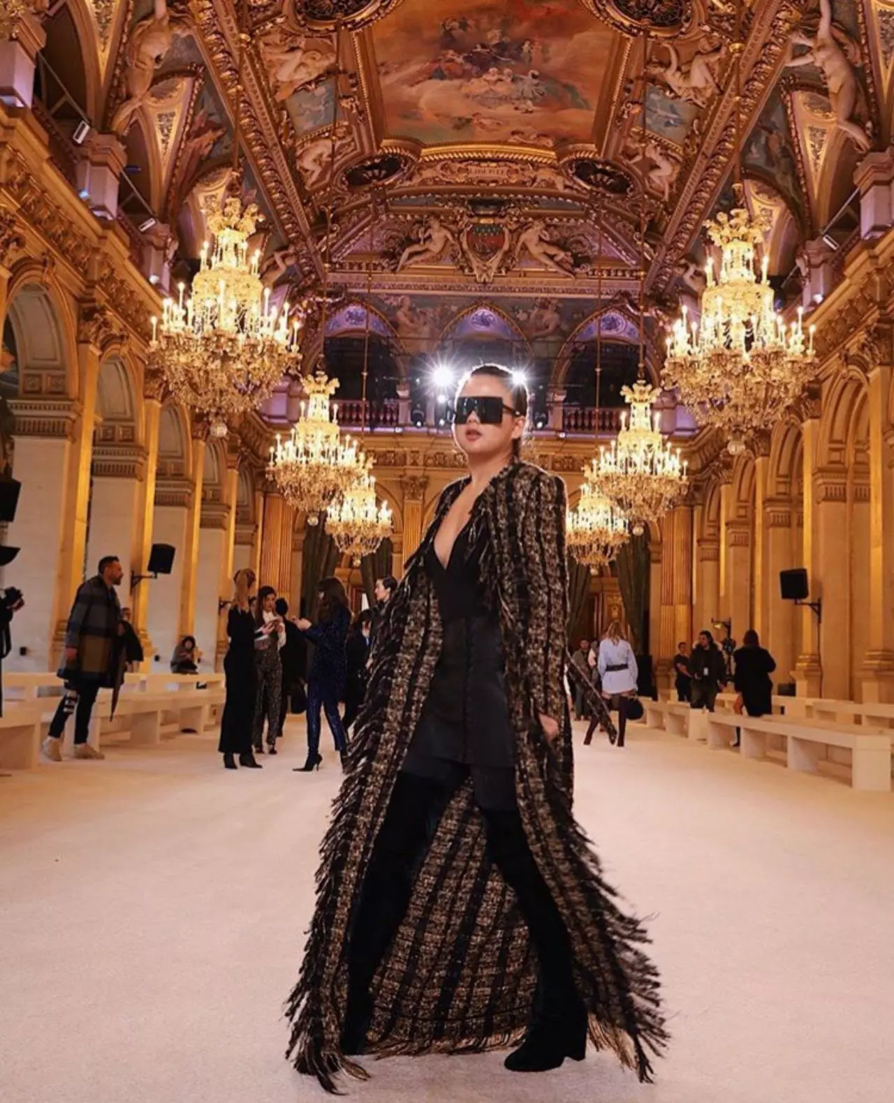 คนไทยคนแรกในงาน Met Gala  รู้จัก ป่าน ณิชาภัทร เส้นทางสายแฟชั่น 