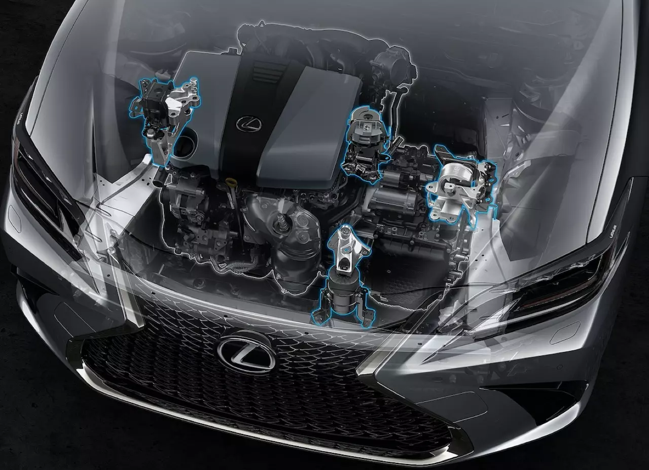 ดีกว่า NEW CAMRY ก็คันนี้ล่ะครับ รีวิว LEXUS ES300h GRAND LUXURY