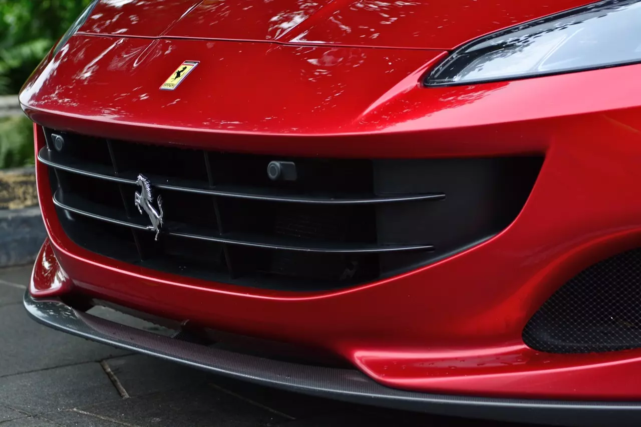 ลองของหรู รีวิวซุปเปอร์คาร์เปิดประทุน Ferrari Portofino