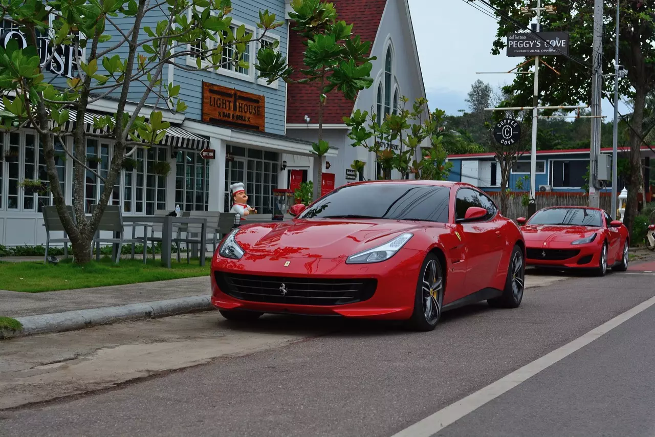 ลองของหรู รีวิวซุปเปอร์คาร์เปิดประทุน Ferrari Portofino