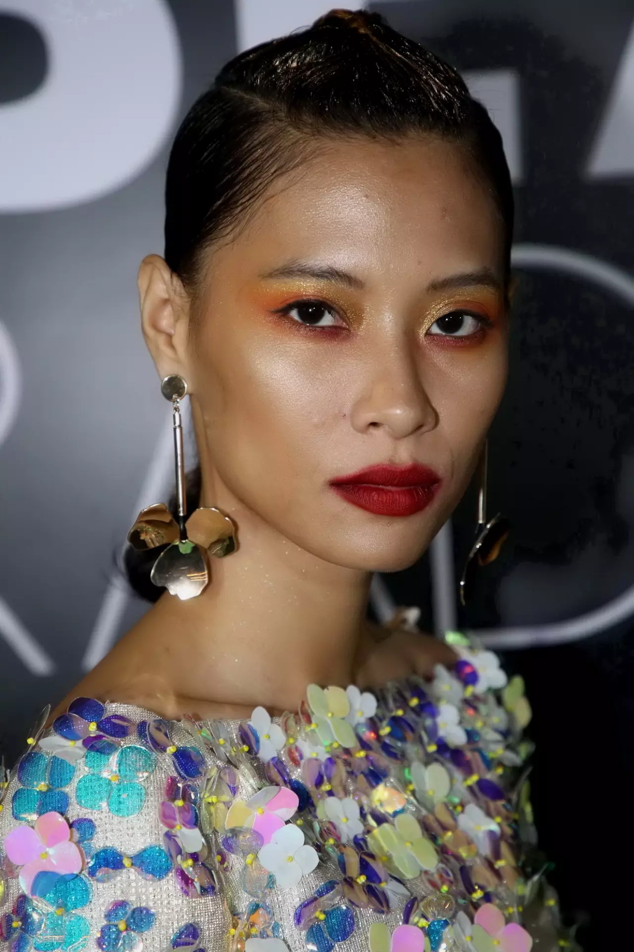 ส่องเทรนด์แต่งหน้าปี 2019 เทคนิคแต่งตาม 8 ลุค 4 ฤดูกาล