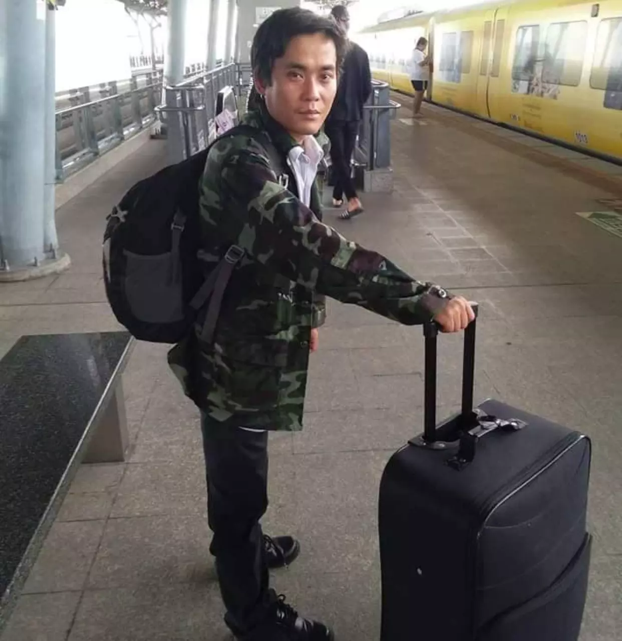 เปิดภาพล่าสุด แฝดลิ้นดำ ขุนศึกก๊อดอาร์มี่ ปาฏิหาริย์ระเบิดกระสุน ยิงไม่เข้า