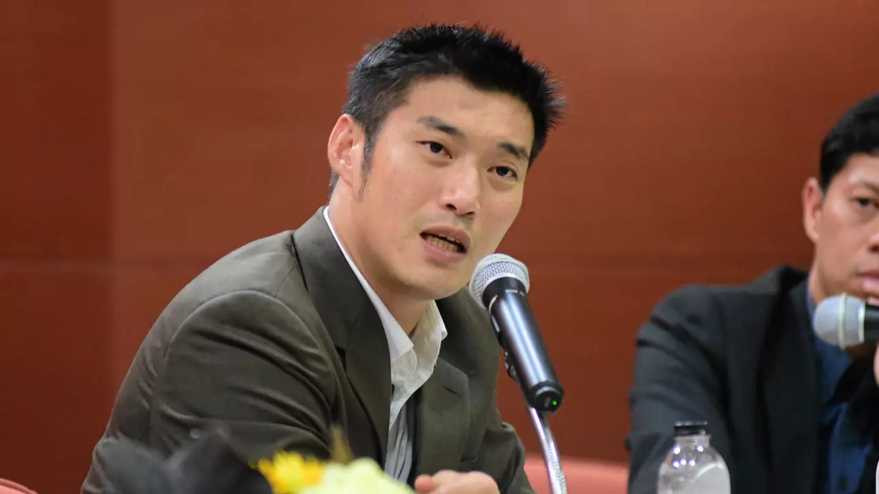 ห้ามกะพริบตา ยุบไทยรักษาชาติ ลุ้นหนัก"ธนาธร"ถูกฝากขัง หมดสิทธิ์ลงสนาม