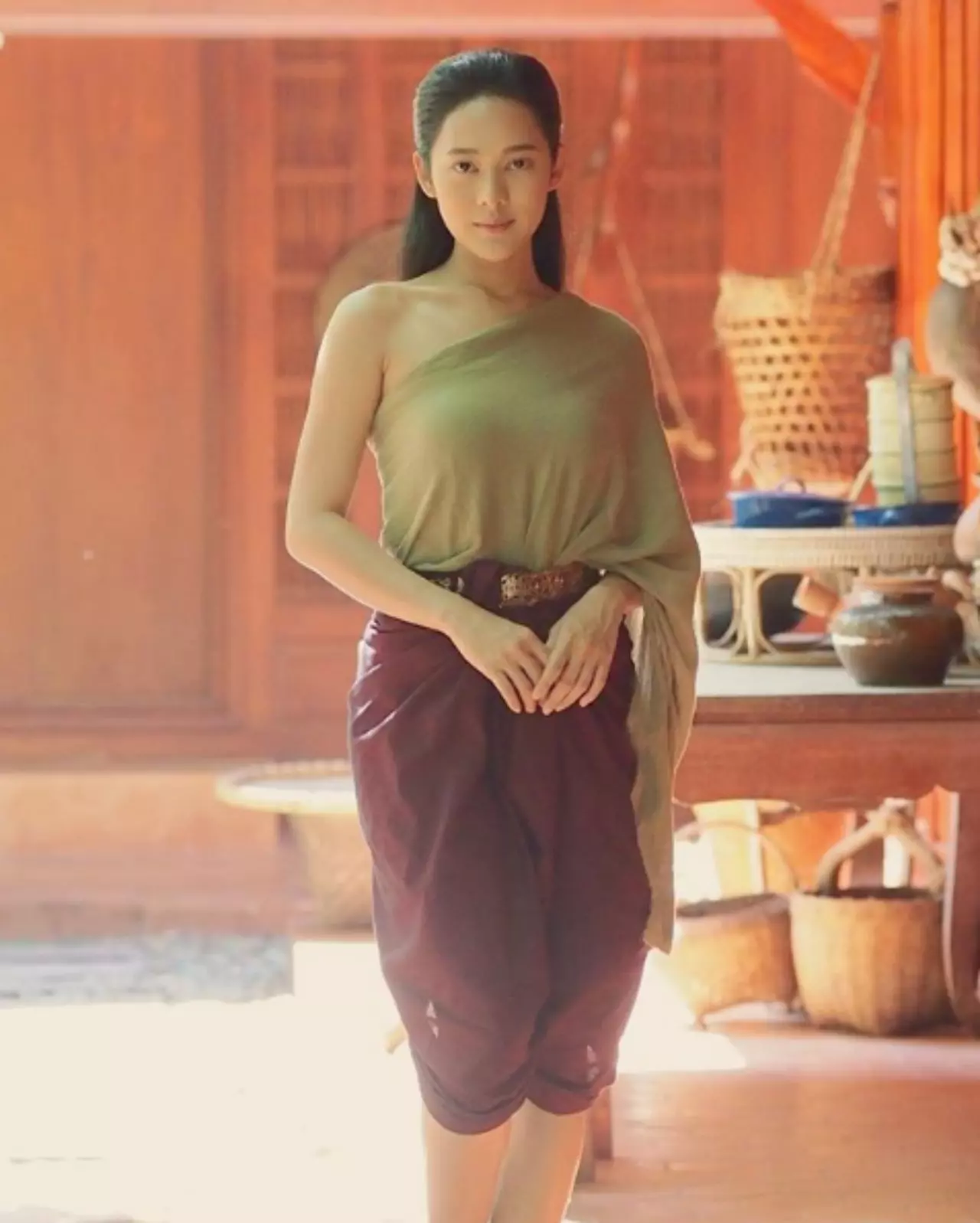 "แฟชั่น" สไบย้อนยุค ประชันชุดสวยด้วยเสื้อผ้ายุครัตนโกสินทร์