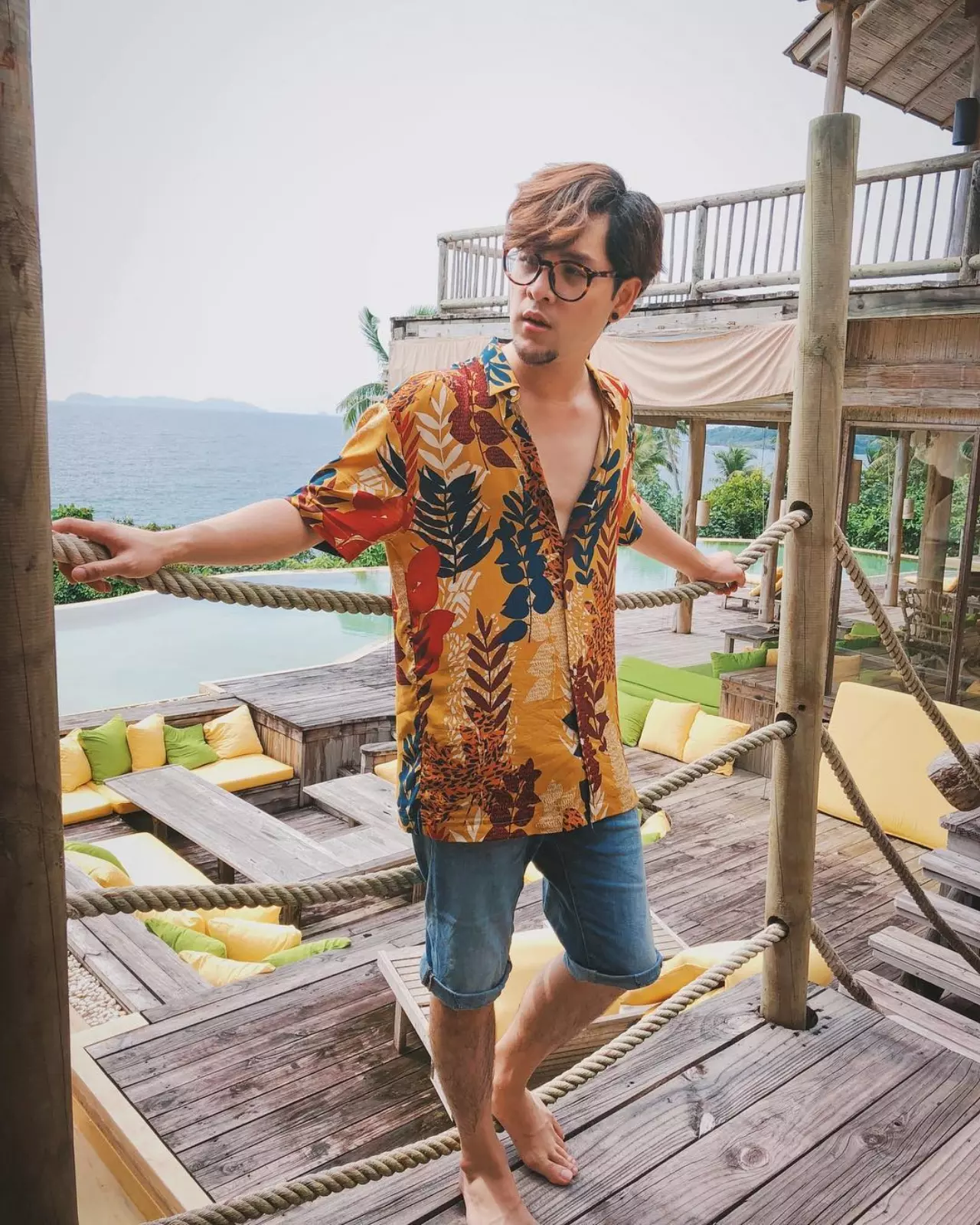 ส่อง "แฟชั่น" หลากสไตล์ "ROOM39" มิกซ์แอนด์แมตช์เสื้อผ้าสุดคูล