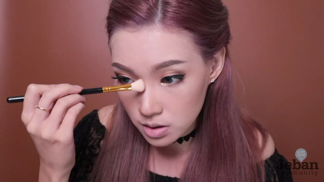 How to : แต่งหน้าโทนน้ำตาลทอง เรียบหรูดูแพง!