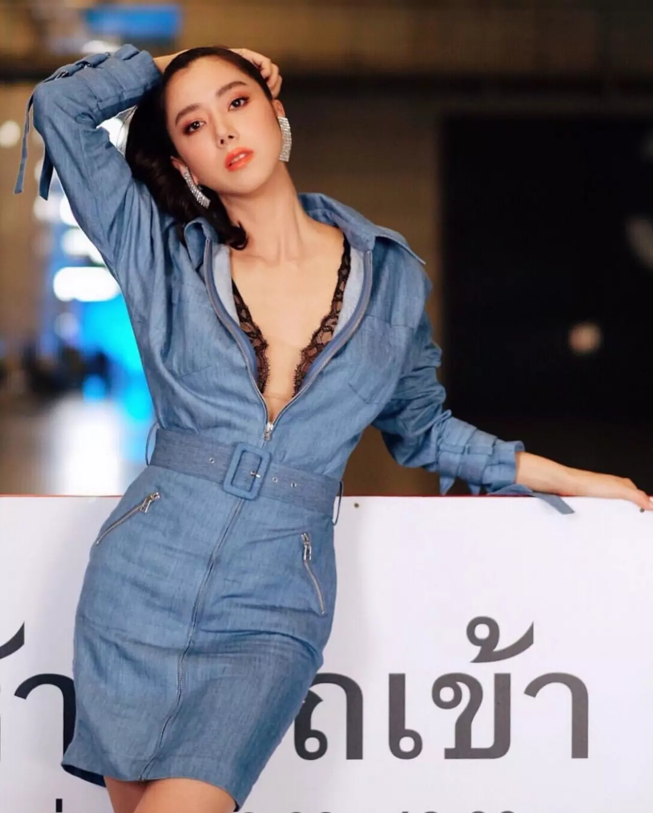 ซูมเน้นๆ "แฟชั่น" สไตล์ "ไอซ์ อภิษฎา" สวย เซ็กซี่ทุกชุด!