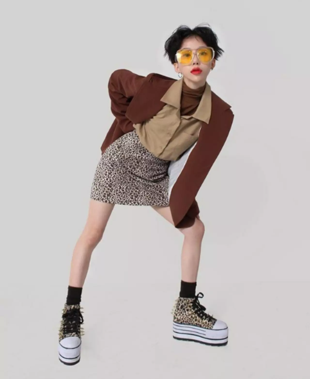 โพสท่า "ถ่ายรูป" สุดแนว แปลกแต่ปัง! แจก 13 ไอเดียเรียกไลค์โซเชียล