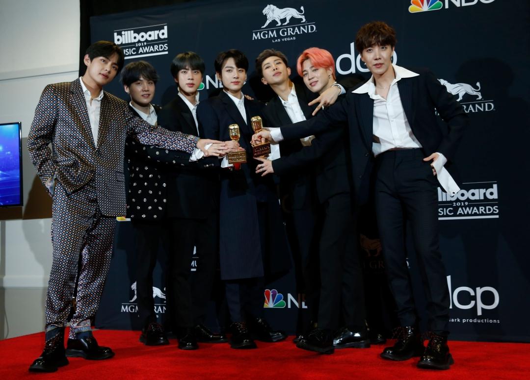หล่อใสแรง ยกให้วงบีทีเอส BTS