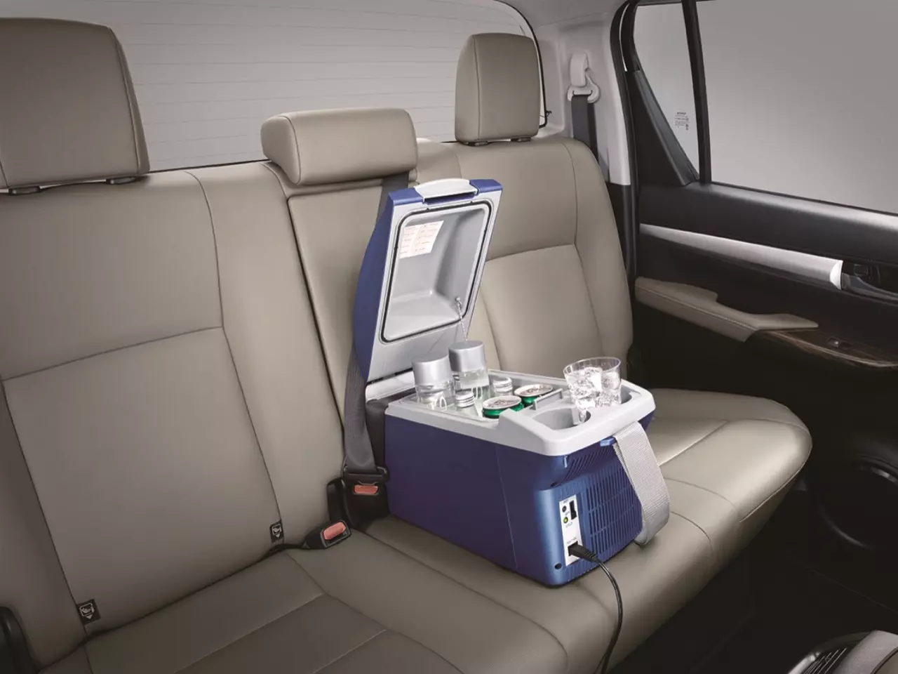แพงกว่าเดิมนิดเดียว! ราคามาแล้ว รถตู้ TOYOTA NEW COMMUTER 2019