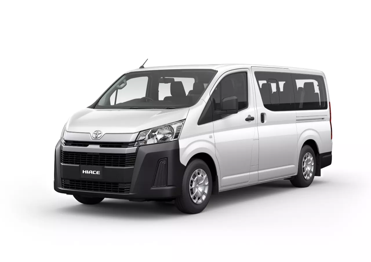 แพงกว่าเดิมนิดเดียว! ราคามาแล้ว รถตู้ TOYOTA NEW COMMUTER 2019