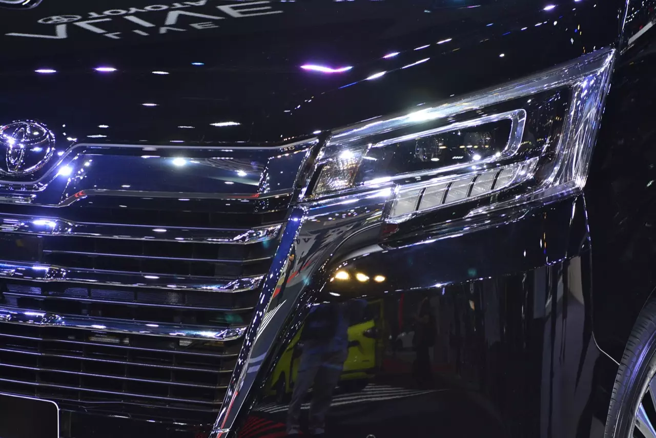 ราคาดีงาม มาแล้ว! รถตู้มหาชนคนรักครอบครัว Toyota Majesty