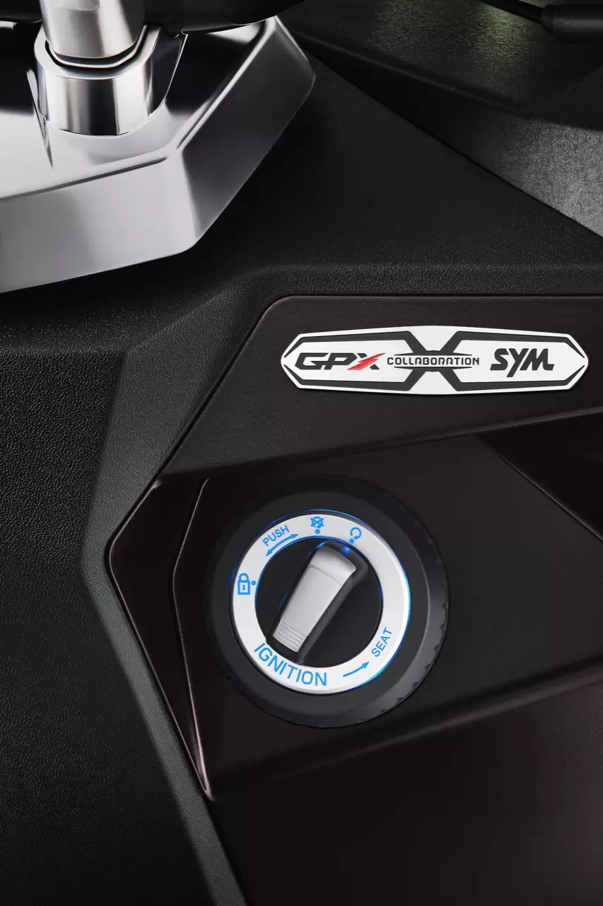 สกู๊ตเตอร์ราคาโดนใจ ส่อง New GPX DRONE 150 (2023)