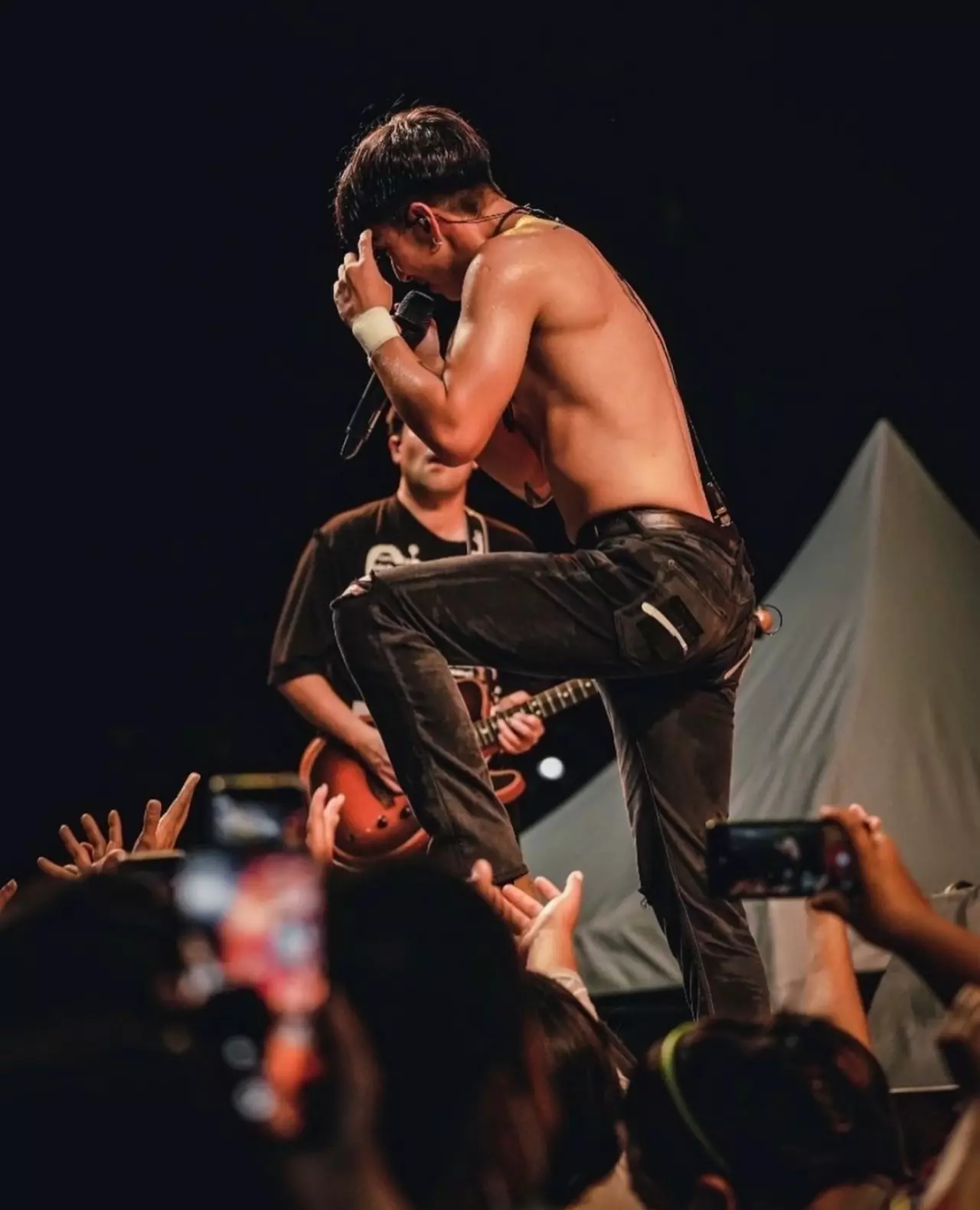 เปิดค่าตัว โตโน่ ภาคิน ขึ้นร้องโชว์ตามผับ สมราคาเต้นเต็มคาราเบล